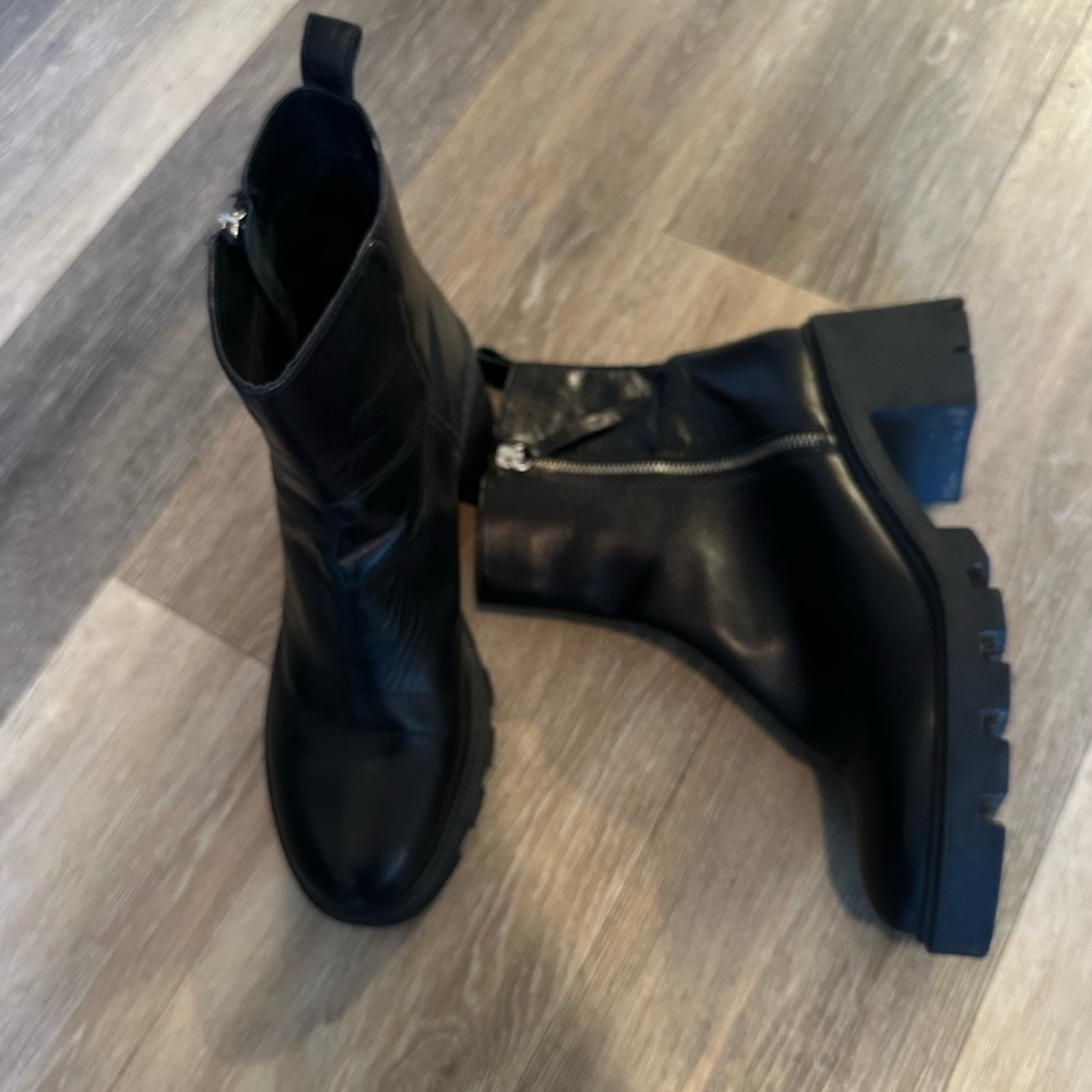 Zara Black leather lug sole boot